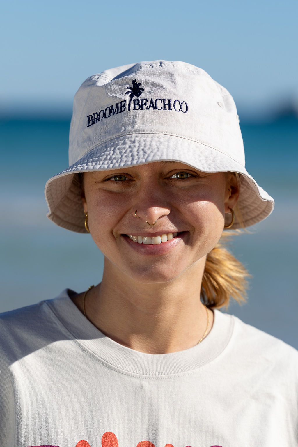 Beach Co Bucket Hat - Washed bone bucket hat