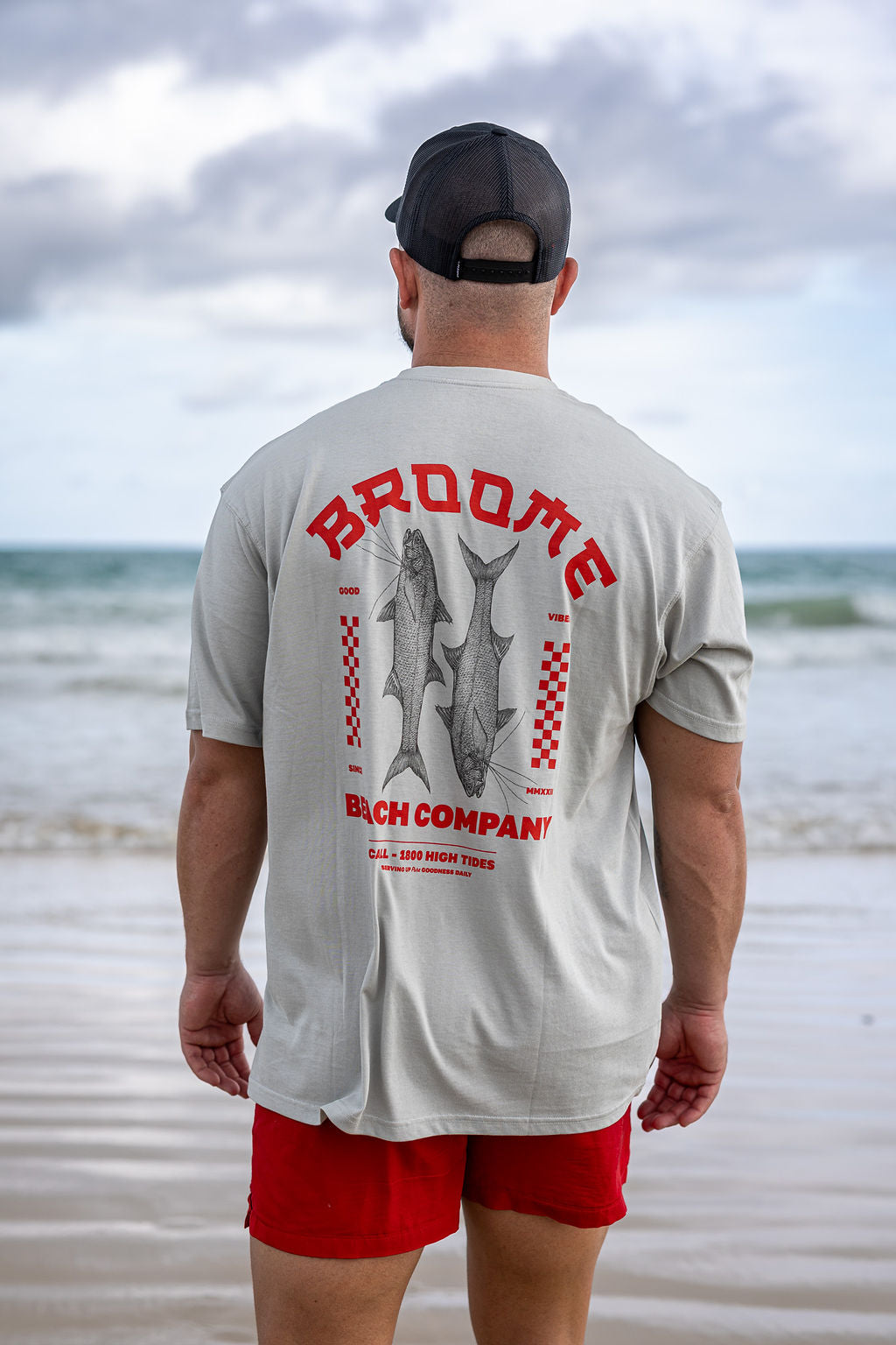Oriental Threadfin Tee - Grey & Red