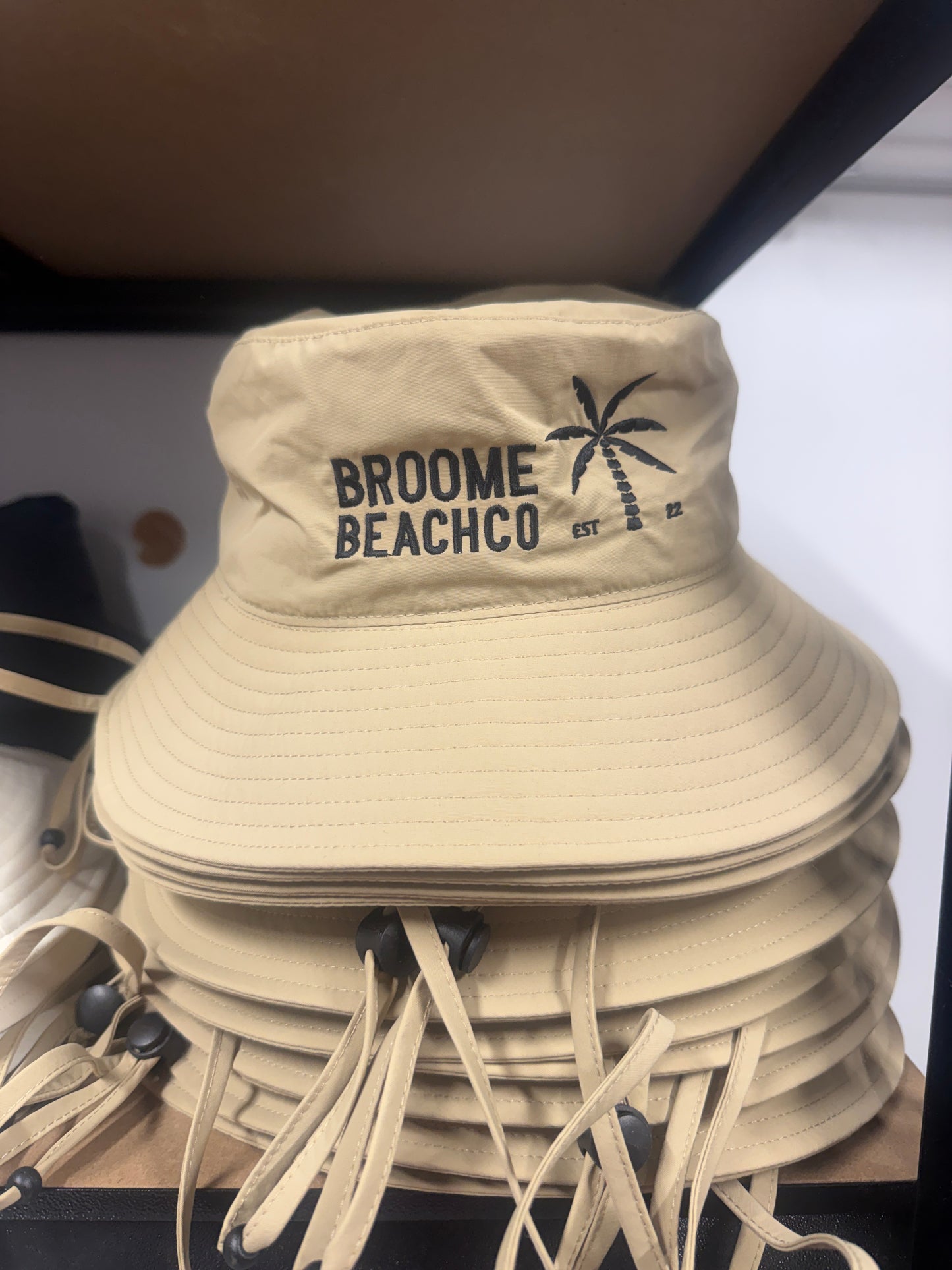 Beach Brimmed Fishing Hat - Khaki
