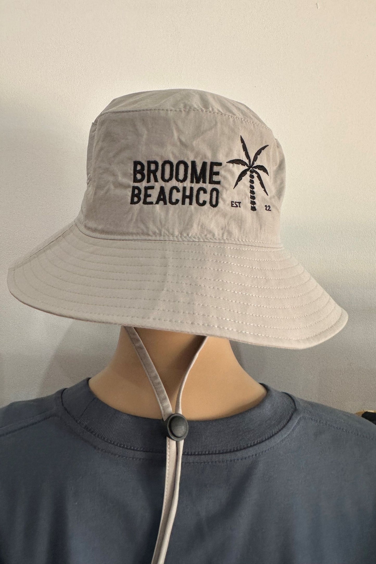 Beach Brimmed Fishing Hat - Grey