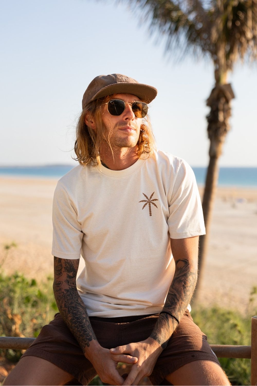 Common Tee - Vintage Chalk